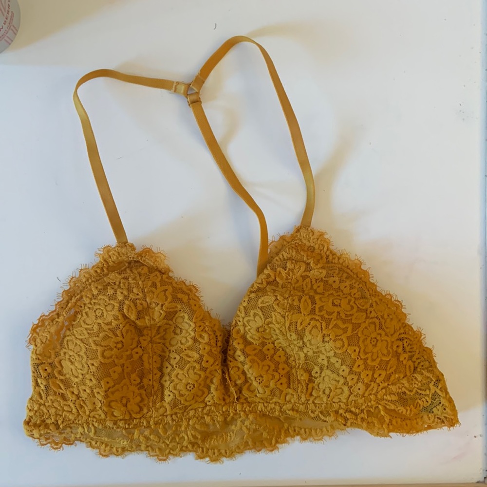 Aerie bralette in really good conditions.